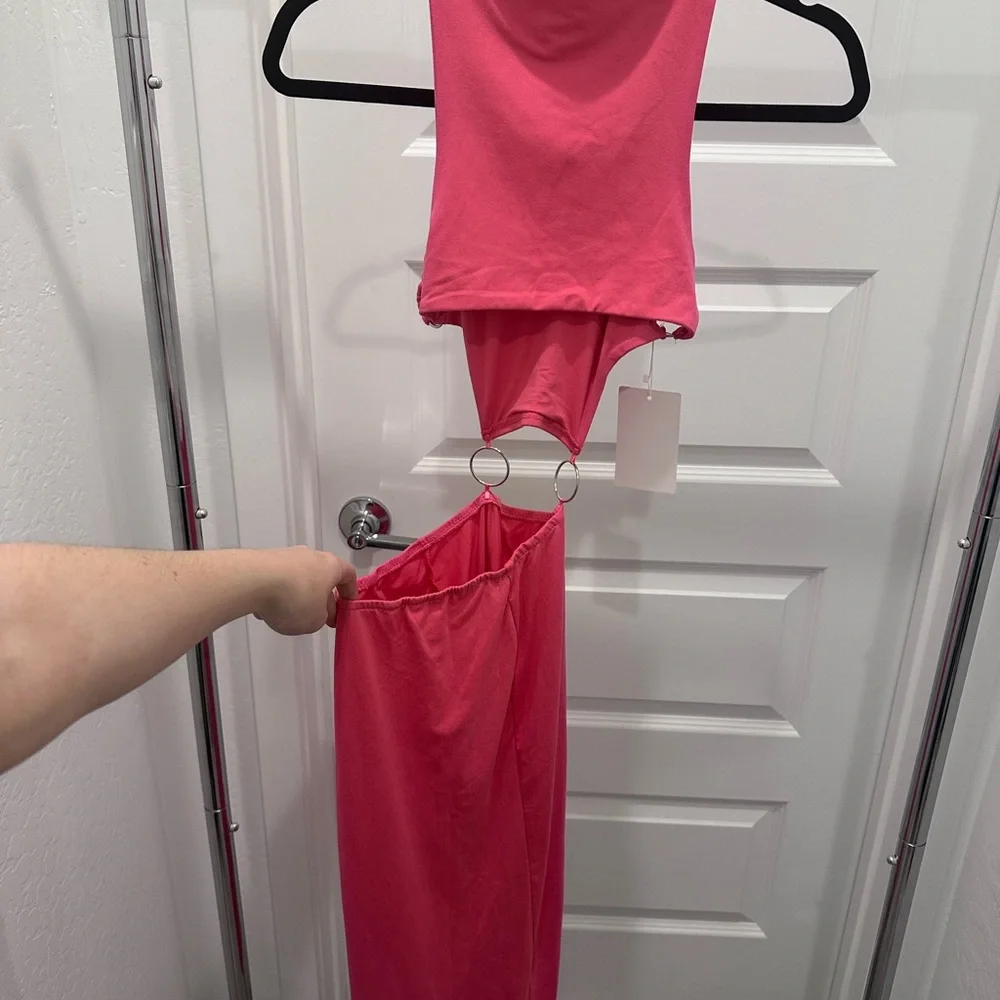 Boohoo Pink Cut-Out Maxi Dress - Picture 4 of 4